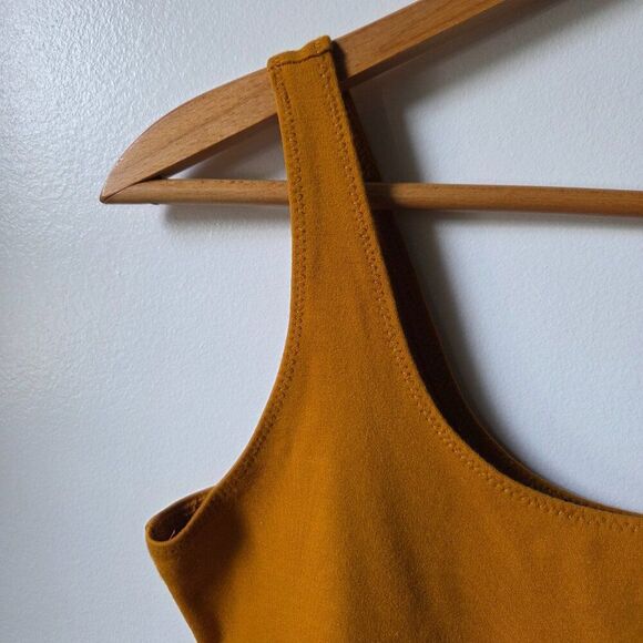 LIKE NEW SHINESTAR SCOOP NECK MUSTARD TANK BODYSUIT SIZE M - Picture 7 of 14